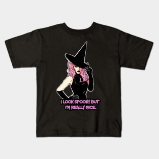 I LOOK SPOOKY Kids T-Shirt